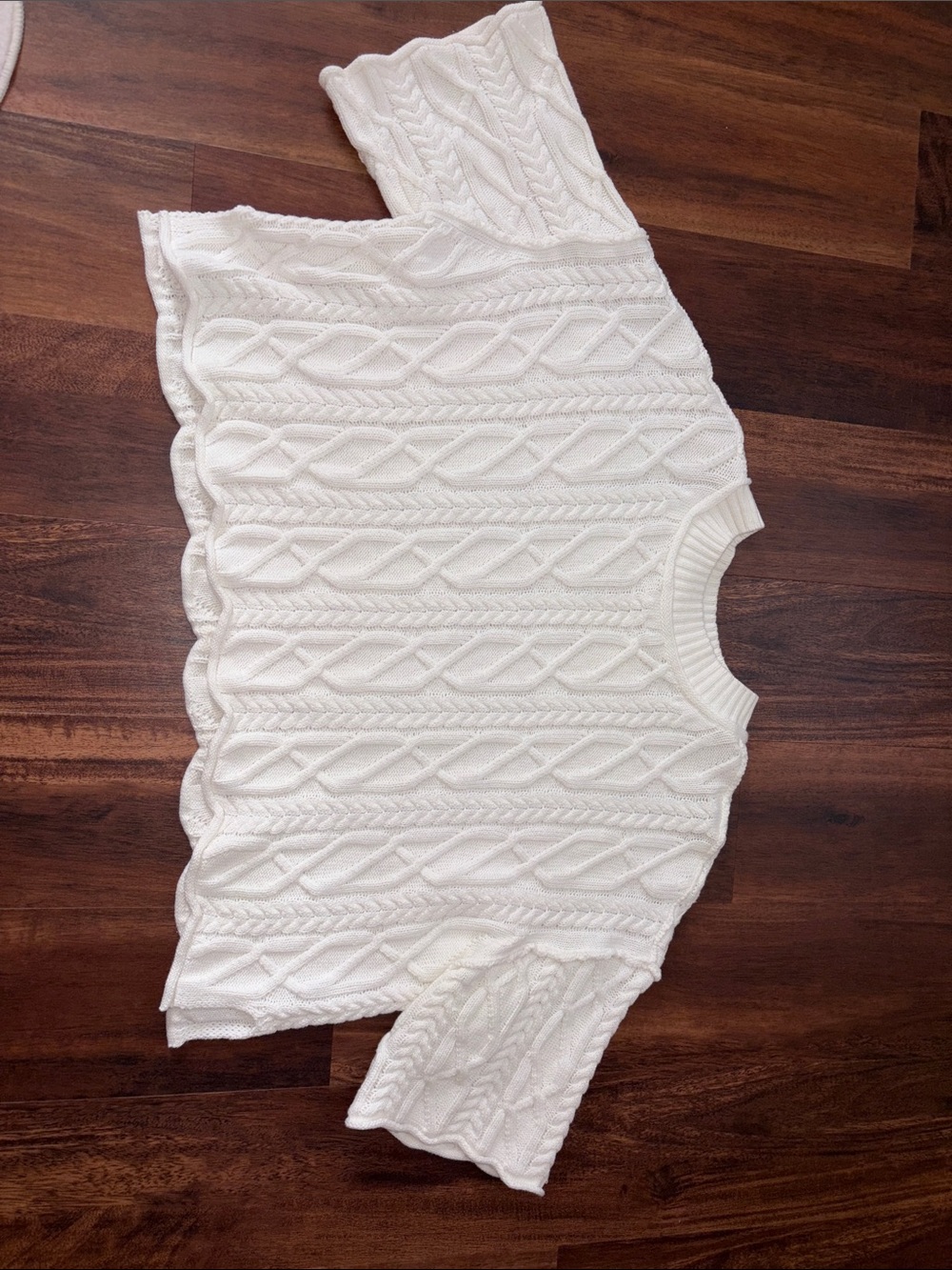 Women's White Cotten Cable Knit Sweater - Classic Crewneck